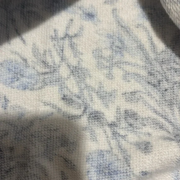 TALBOTS lightweight SWEATSHIRT - Picture 10 of 10